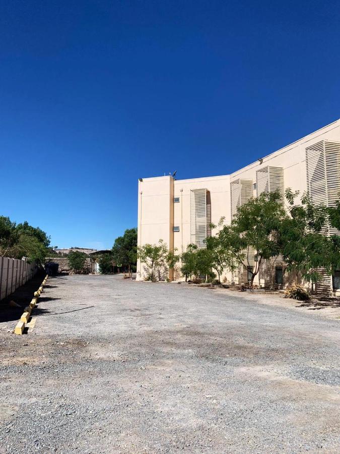 Juku Hostal Calama Bagian luar foto