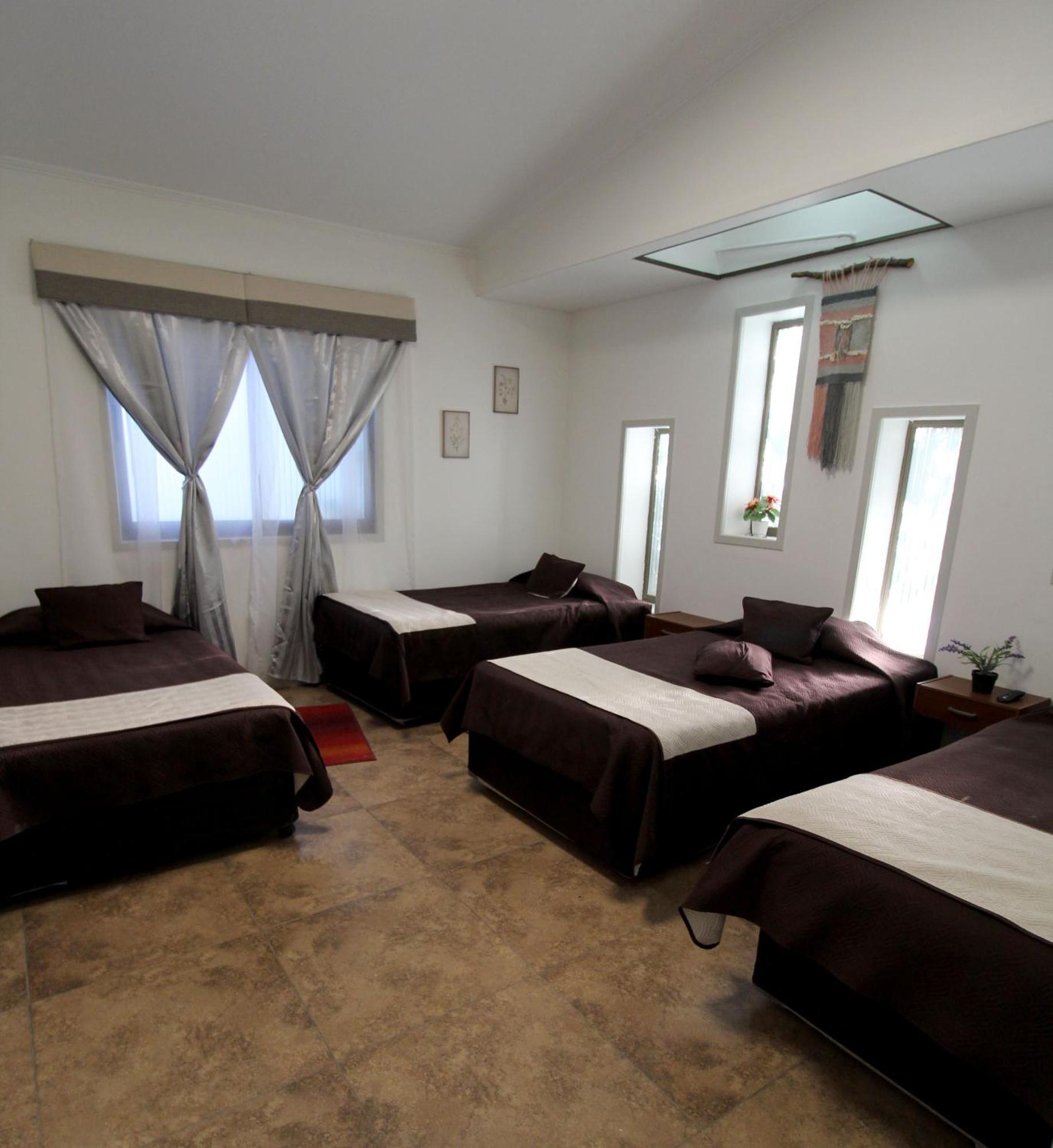 Juku Hostal Calama Bagian luar foto