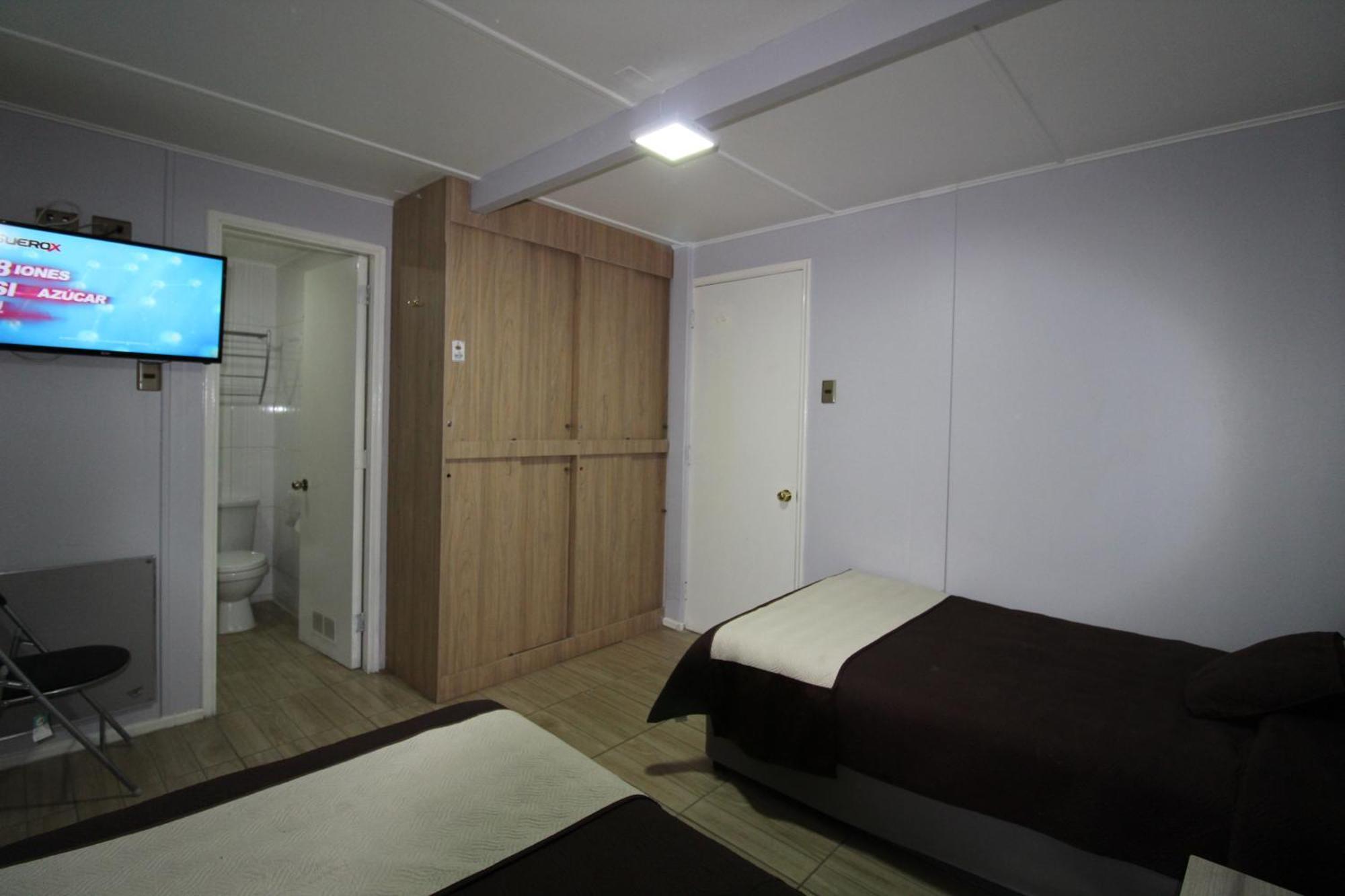 Juku Hostal Calama Bagian luar foto